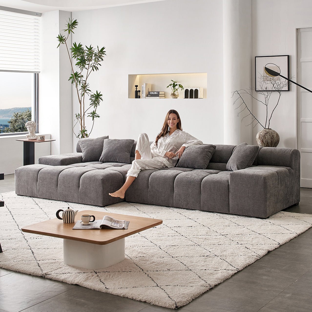 Amora Sectional