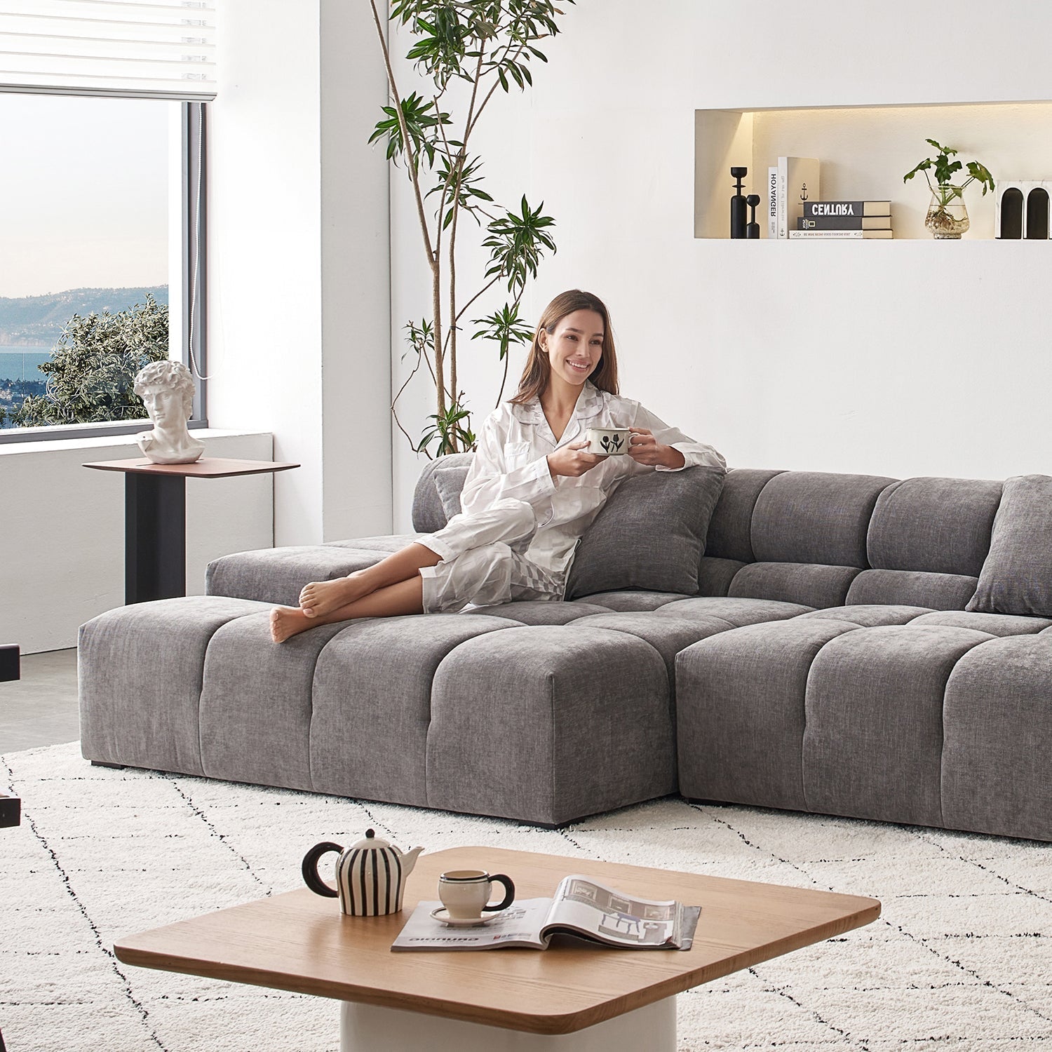 Amora Sectional