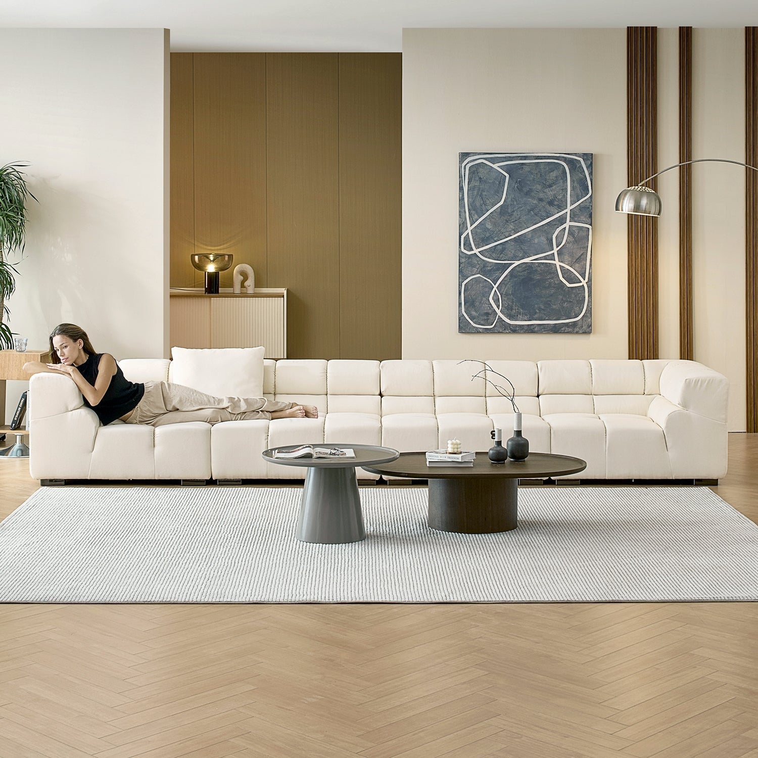 Amora Sofa High Arms