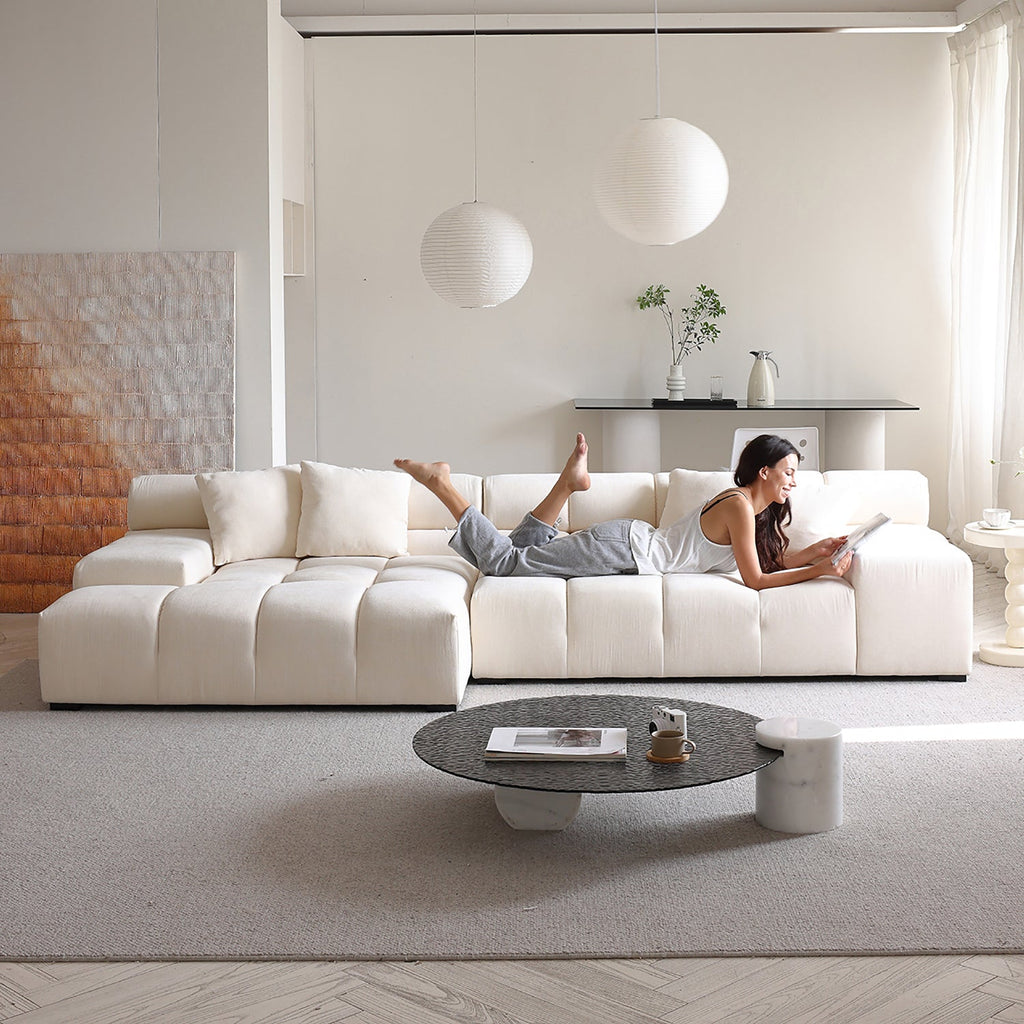 Amora Sectional