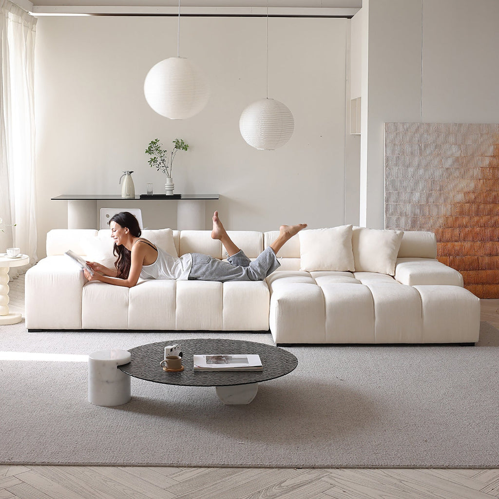 Amora Sectional