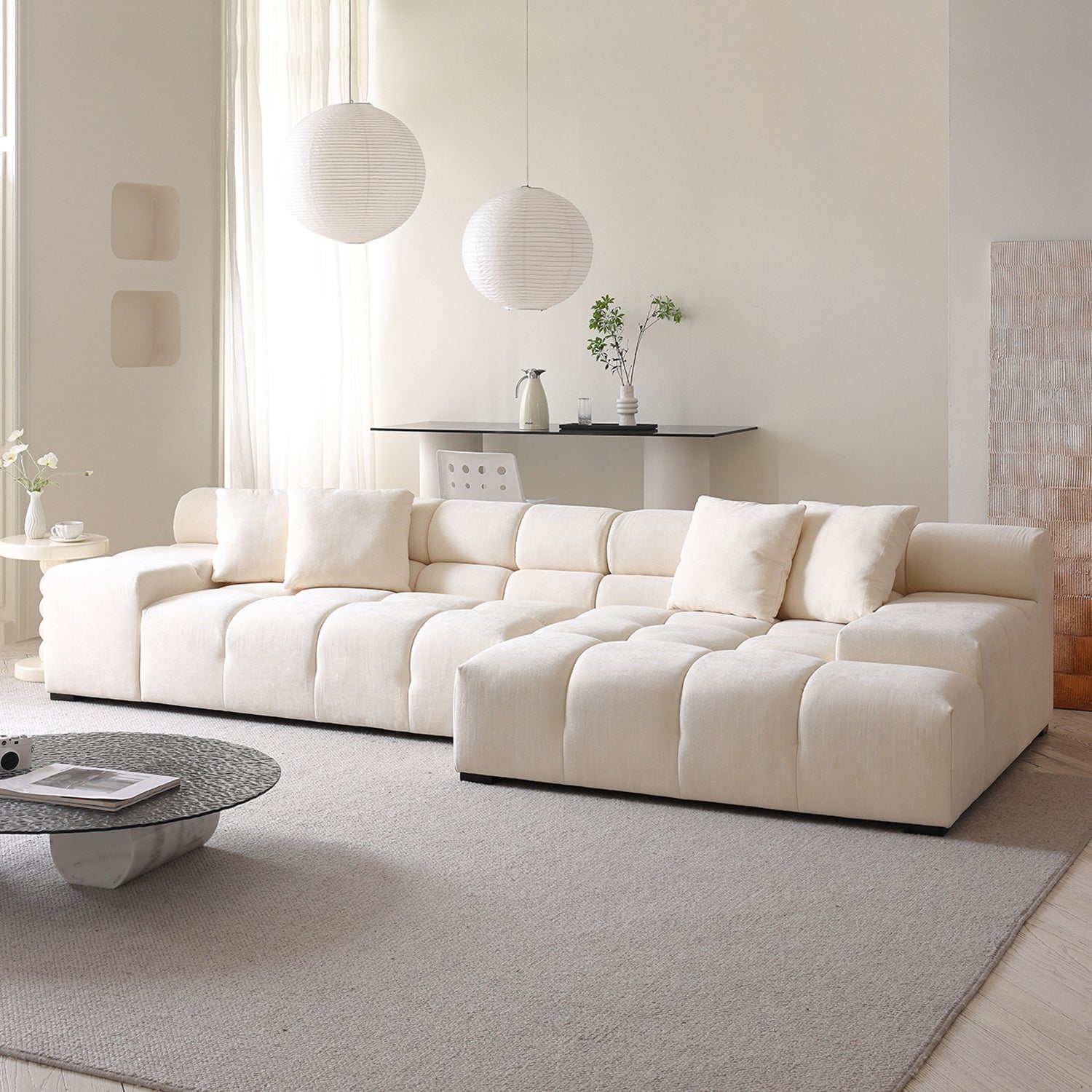 Amora Sectional