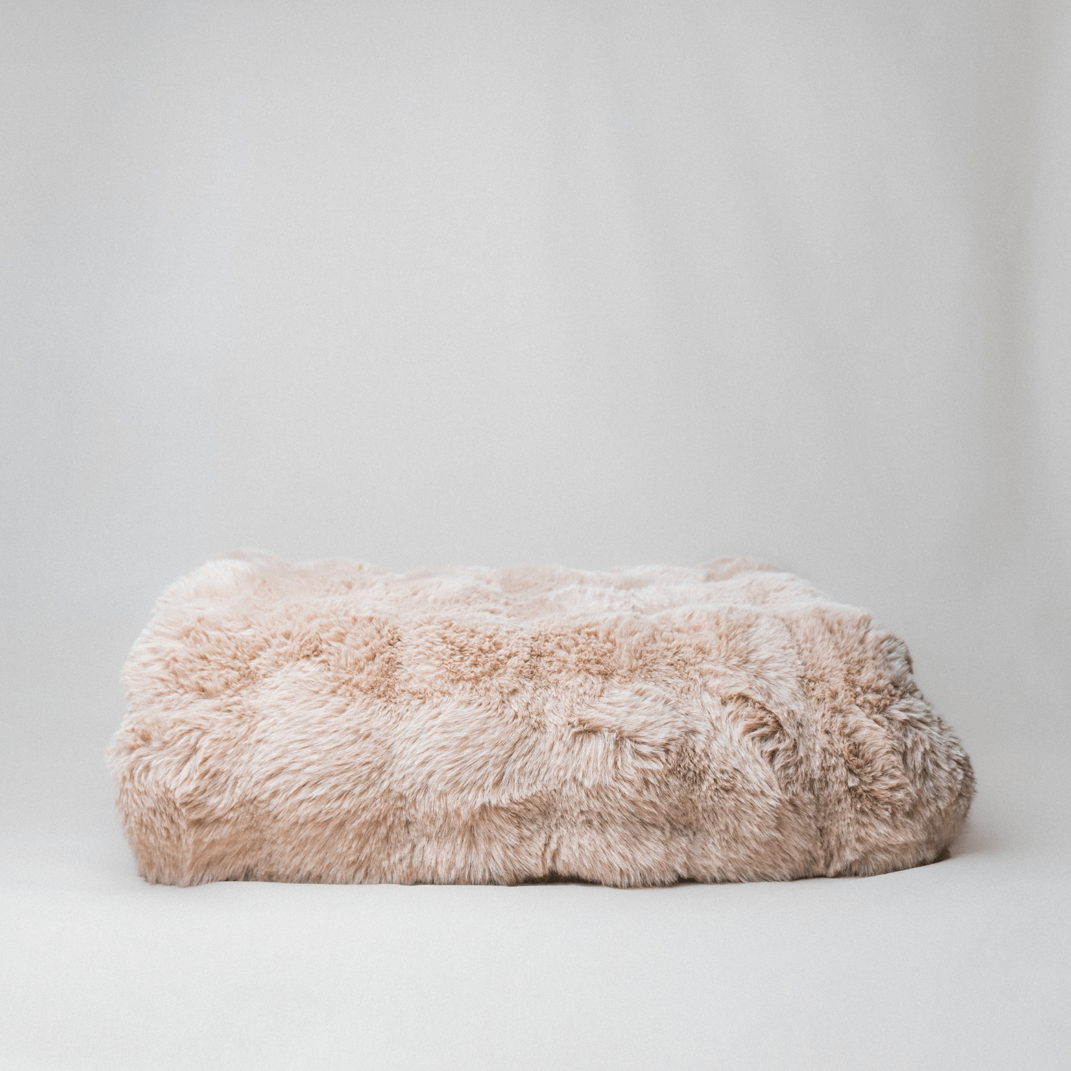 Capasa Alpine Faux Fur Blanket