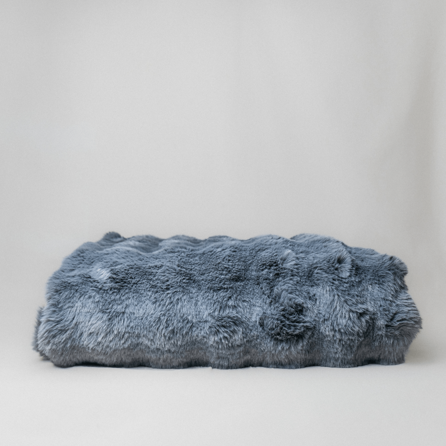 Capasa Alpine Faux Fur Blanket