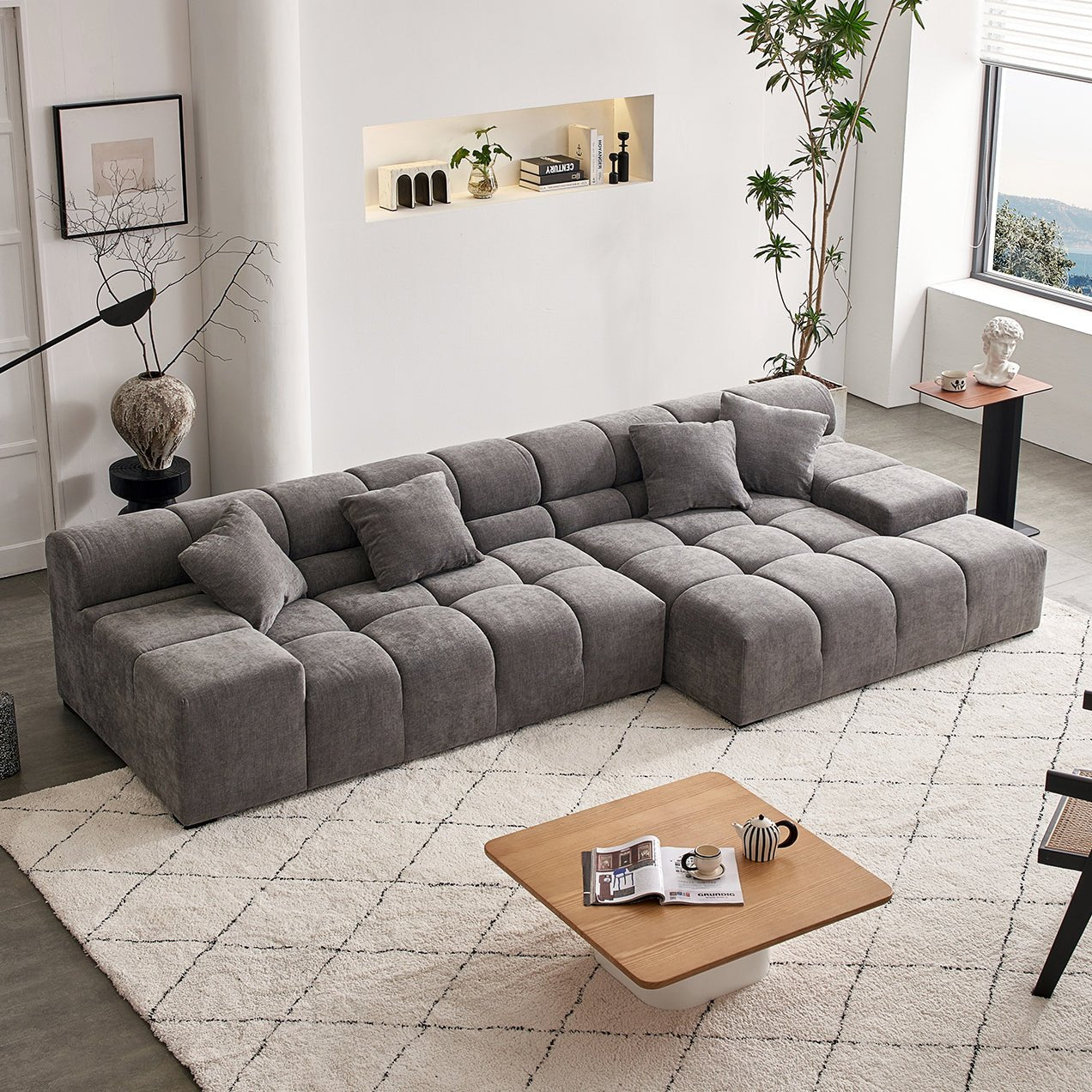 Amora Sectional